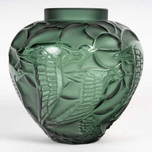 Lalique France - Courlis Vase - Glass & Crystal Style Art Déco