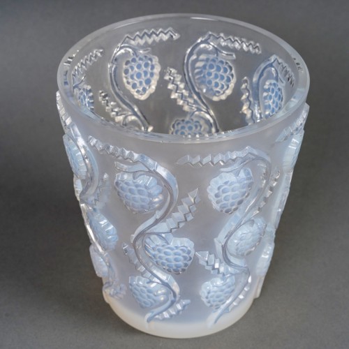 XXe siècle - 1938 René Lalique - Vase Muscat