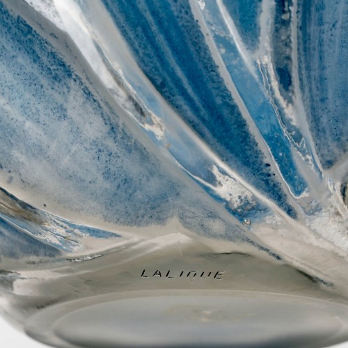 XXe siècle - 1912 René Lalique - Vase Sauterelles