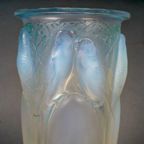 Glass & Crystal  - 1924 René Lalique - Vase Ceylan