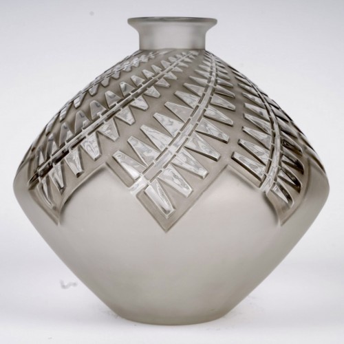 1925 René Lalique - Vase Art Deco Montargis - Art Déco