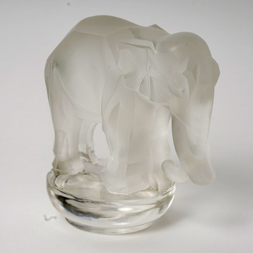 1931 René Lalique - Paperweight Toby Elephant - Glass & Crystal Style Art Déco