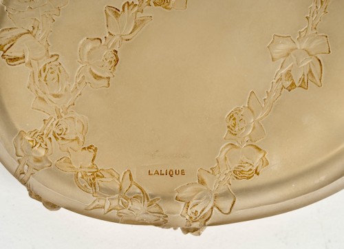 XXe siècle - 1913 René Lalique - Boîte Roses en relief