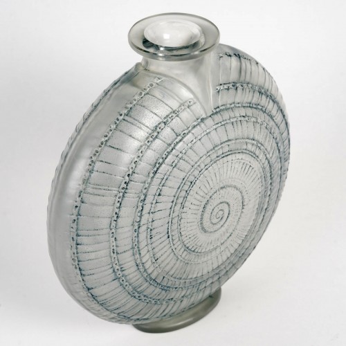 Verrerie, Cristallerie  - 1920 René Lalique - Vase Escargot 