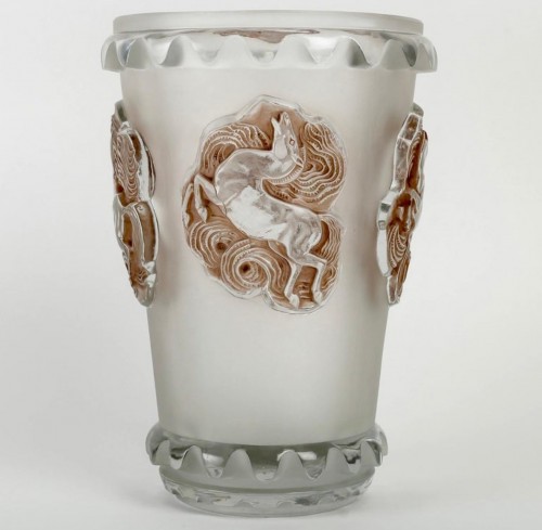 1942 René Lalique - Vase Camargue - Glass & Crystal Style Art Déco