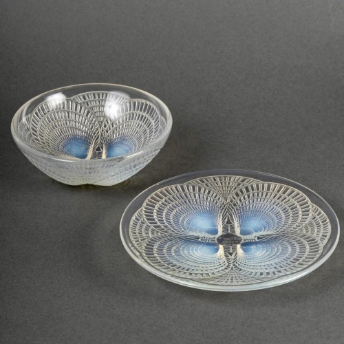 Glass & Crystal  - 1924 René Lalique Coquilles Dishes 8 Bowls Cups &amp; 8 Plates