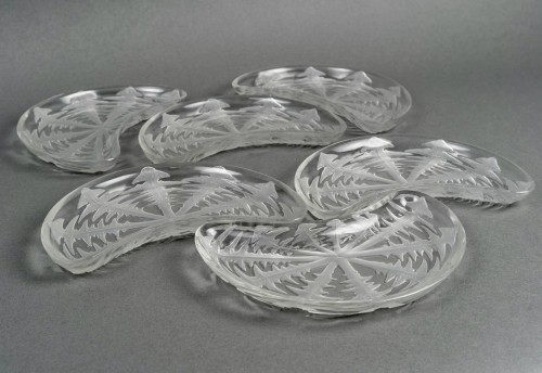 Glass & Crystal  - 1924 Rene Lalique - 6 Salad Crescent Plates Pissenlit Dandelion 