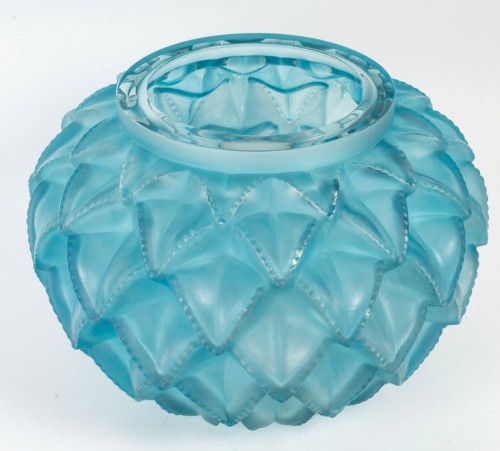 XXe siècle - 1929 René Lalique - Vase Languedoc patiné bleu