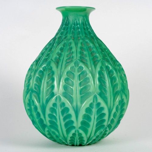 1924 René Lalique - Vase Malesherbes Verre Vert Jade Patiné Vert - Art Déco