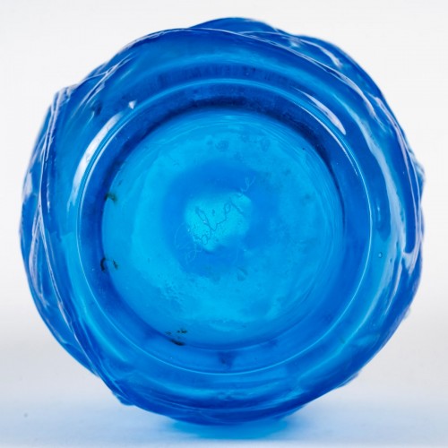 20th century - 1921 René Lalique - Vase Ronces Electric Blue