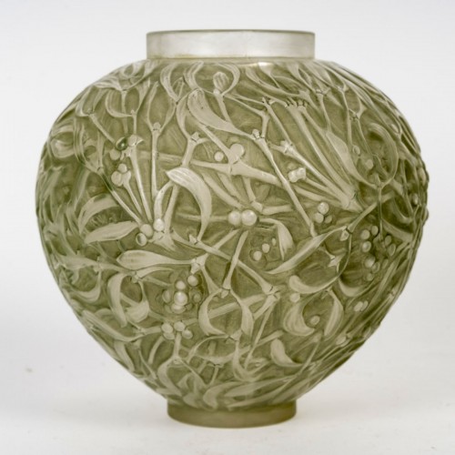 1920 René Lalique - Vase Gui patiné vert - Verrerie, Cristallerie Style Art Déco