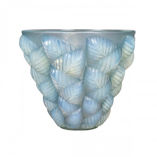 1927 René Lalique - Vase Moissac