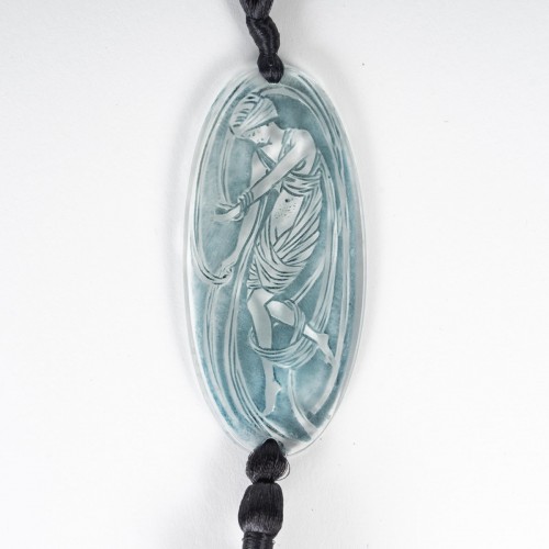 1919 René Lalique - Pendentif Figurine Drapée - Art Déco