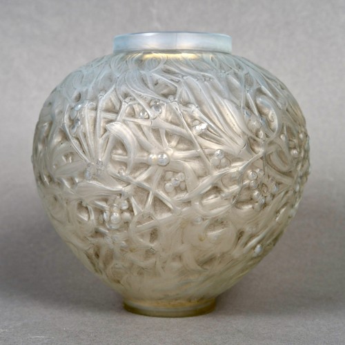 Verrerie, Cristallerie  - 1920 René Lalique - Vase Gui