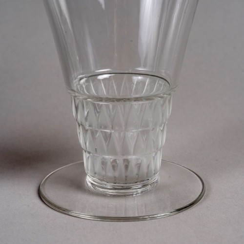 20th century - 1930 René Lalique - Set of 48 Pieces Bourgueil Glasses, Plates And Bowls