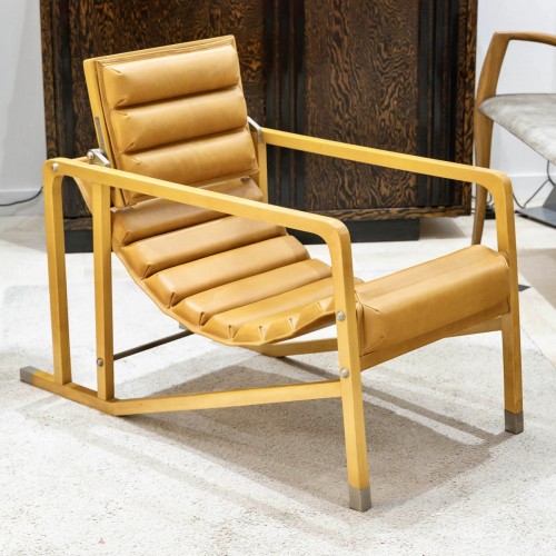 Eileen Gray - Ecart International - Pair Of Transats Armchairs Gold Leather - 