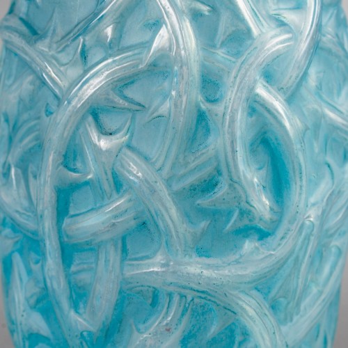 20th century - 1921 René Lalique - Vase Ronces Cased Opalescent Glass With Blue Patina