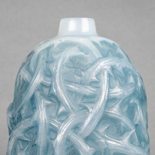 1921 René Lalique - Vase Ronces Cased Opalescent Glass With Blue Patina - 