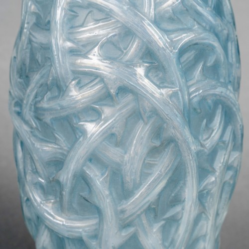 20th century - 1921 René Lalique - Vase Ronces Cased Opalescent Glass With Blue Patina