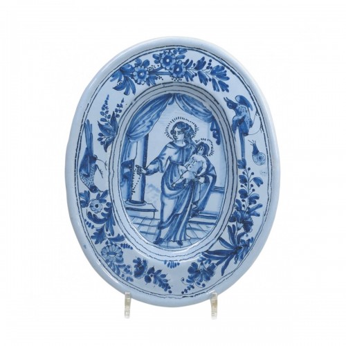 Nevers earthenware dish representing the Virgin and Child - Seventeenth cen