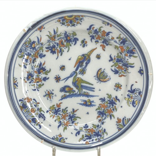 Céramiques, Porcelaines  - Alcora (Espagne) XVIIIe siècle - Plat aux oiseaux