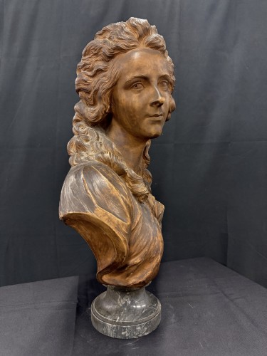 Buste de jeune femme, terre cuite du 19e siècle - Sculpture Style 