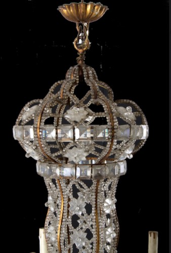 19th century - Pair of 19th century 12-light gilded iron chandeliers with pendants