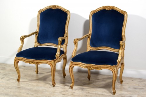 18th Century, Pair of Rococo Italian Lacquered and Gilt Wood Armchairs - 