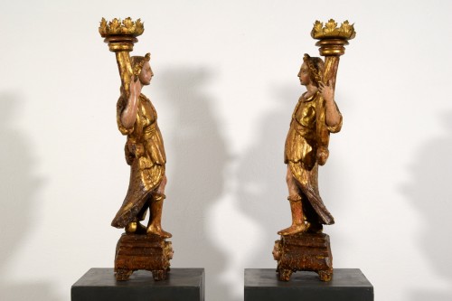 Renaissance - Paire de sculptures porte-torchères en bois laqué et doré, Italie XVIe siècle