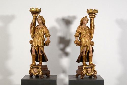 Antiquités - Paire de sculptures porte-torchères en bois laqué et doré, Italie XVIe siècle