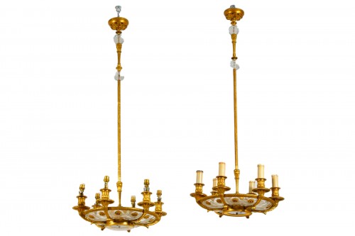 Late 19th Century, Pair of French Gilt Bronze Six Lights Chandeliers