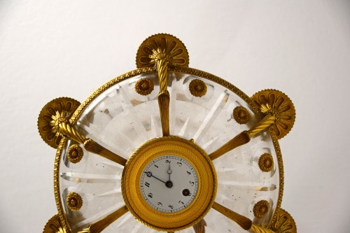 19th century - Late 19th Century, Pair of French Gilt Bronze Six Lights Chandeliers