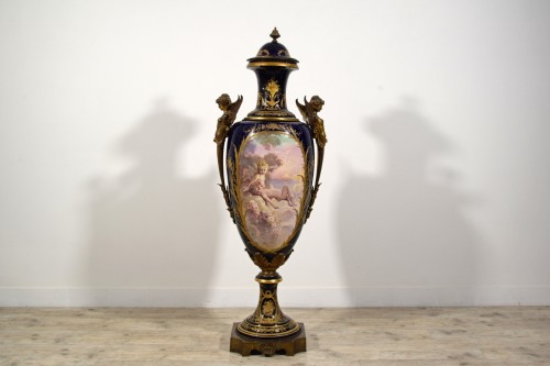 19th century - End of 19th century, Monumental Polychrome Porcelain Vase 