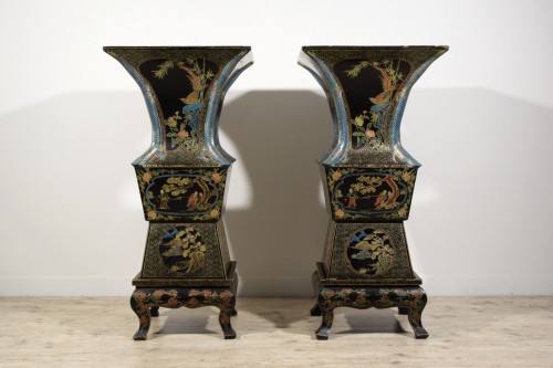 Decorative Objects  - Pair of Large Oriental Lacquered Wooden Vases, Late 19th Century