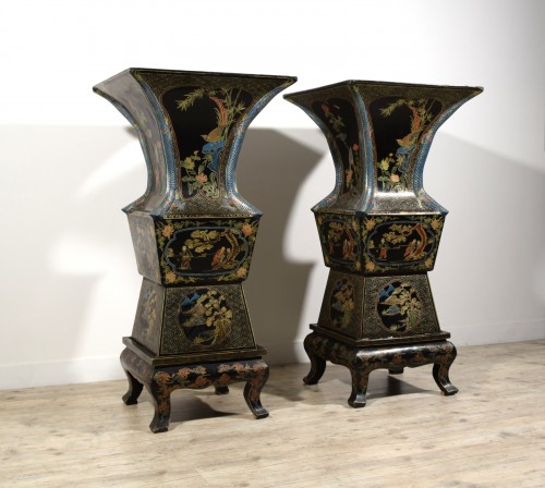 19th century - Pair of Large Oriental Lacquered Wooden Vases, Late 19th Century