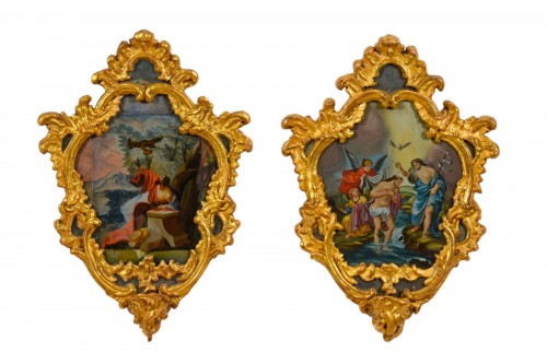 Paire de peintures sur verre dans des cadres en bois sculpté et doré, Piémont XVIIIe siècle