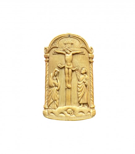 The Crucifixion. Ivory Pax. Early 16th century