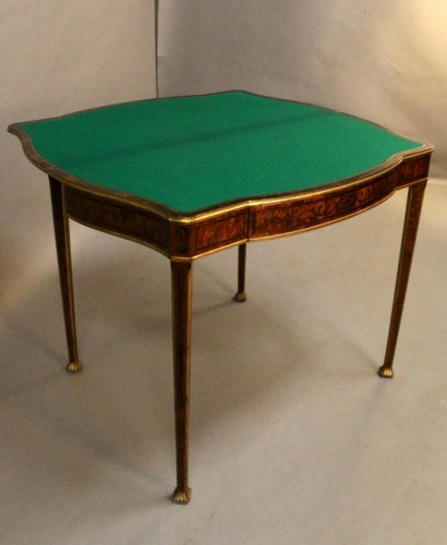 Antiquités - Table à jeux et console demi lune en marqueterie, Royaume-uni XIXe siècle