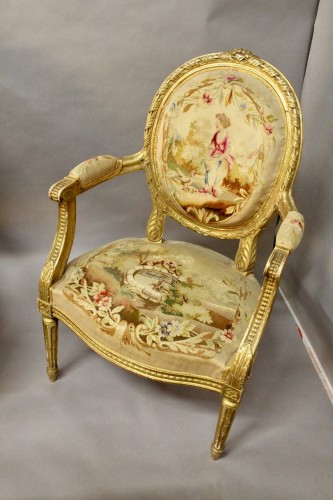 19th century - Salon set in gilded wood and Aubusson tapestry, France circa 1800