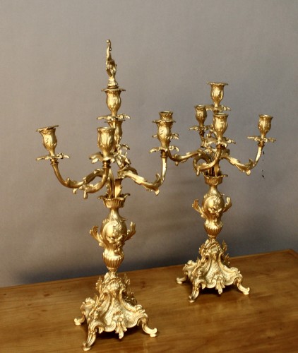 Paire de chandeliers en bronze de style Rocaille - Jean-Yves Buhard