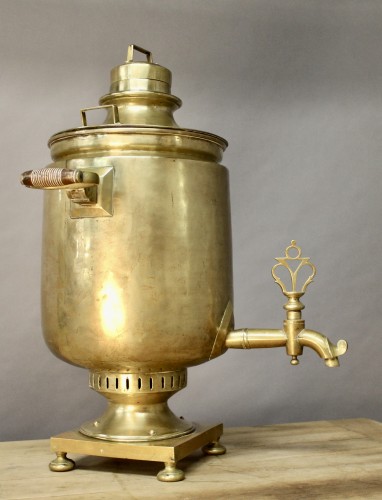 Important samovar en cuivre fin XIXe siècle de Pavel Kalinin à Moscow - Jean-Yves Buhard