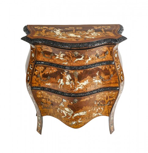 A Lombardy Commode