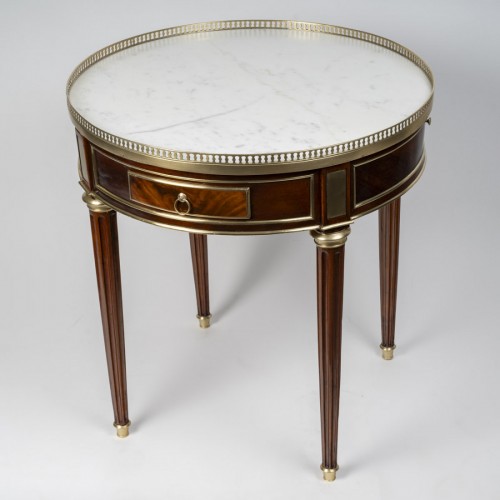 XVIIIe siècle - Table bouillotte d'époque Louis XVI