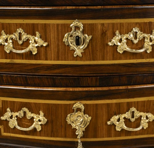 A Louis XV Commode - Furniture Style Louis XV