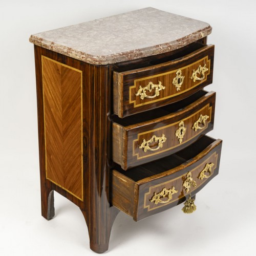 A Louis XV Commode - Louis XV