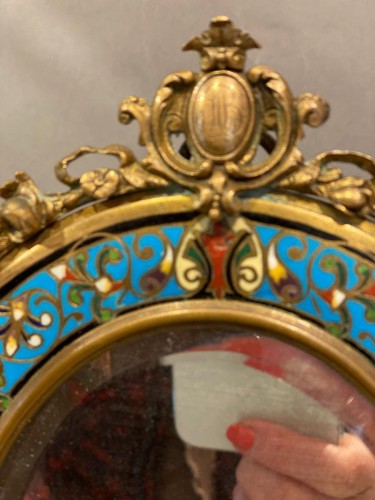 Miroirs, Trumeaux  - Miroir aux putti en émail cloisonné et bronze argenté