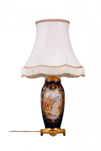 Vase monté en lampe