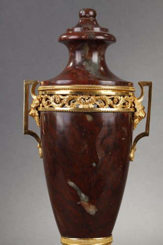 Brûle parfum néo classique marbre griotte et bronze doré - Objet de décoration Style Napoléon III