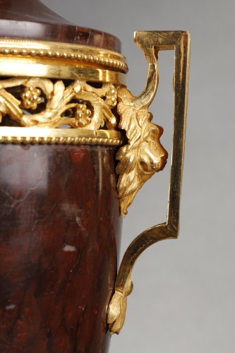 Brûle parfum néo classique marbre griotte et bronze doré - Napoléon III