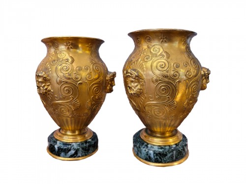 Paire de vases de style grec Levillain et Barbedienne